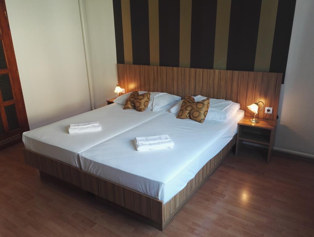 Hid Hotel Budapest Exterior foto